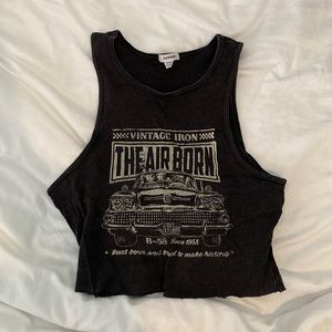 Graphic Cropped Tank Top